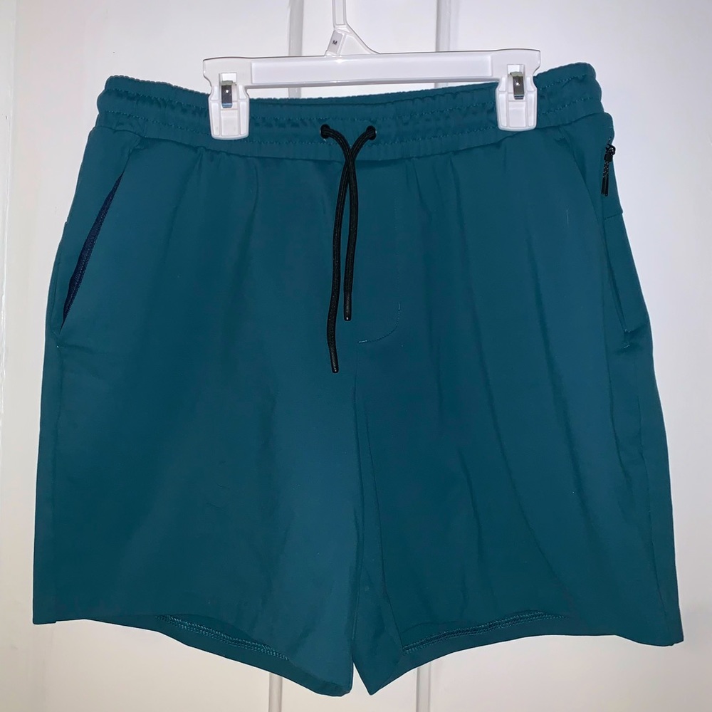 NEW Old Navy Active Shorts
